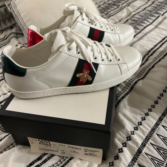 Authentic Women’s Gucci Ace Sneaker with Bee Size 9 - Picture 2 of 11